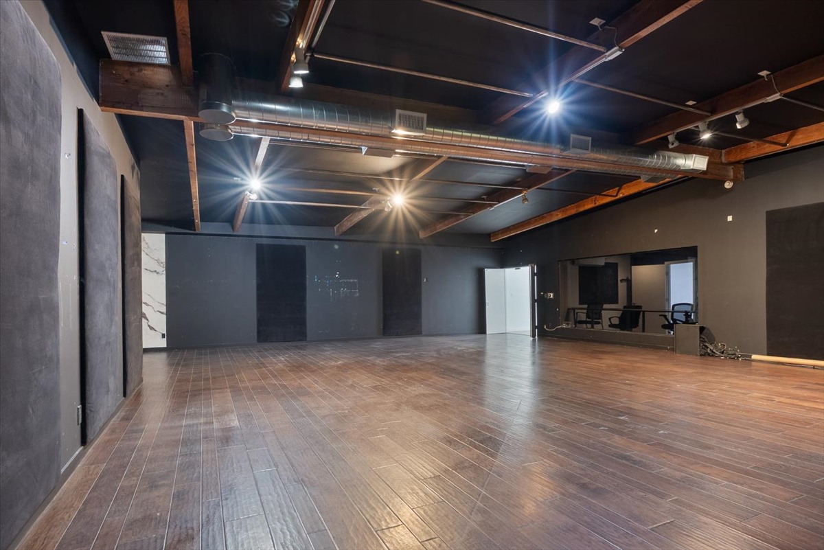 Sound Stage B at Dream Magic Studios, photo 3