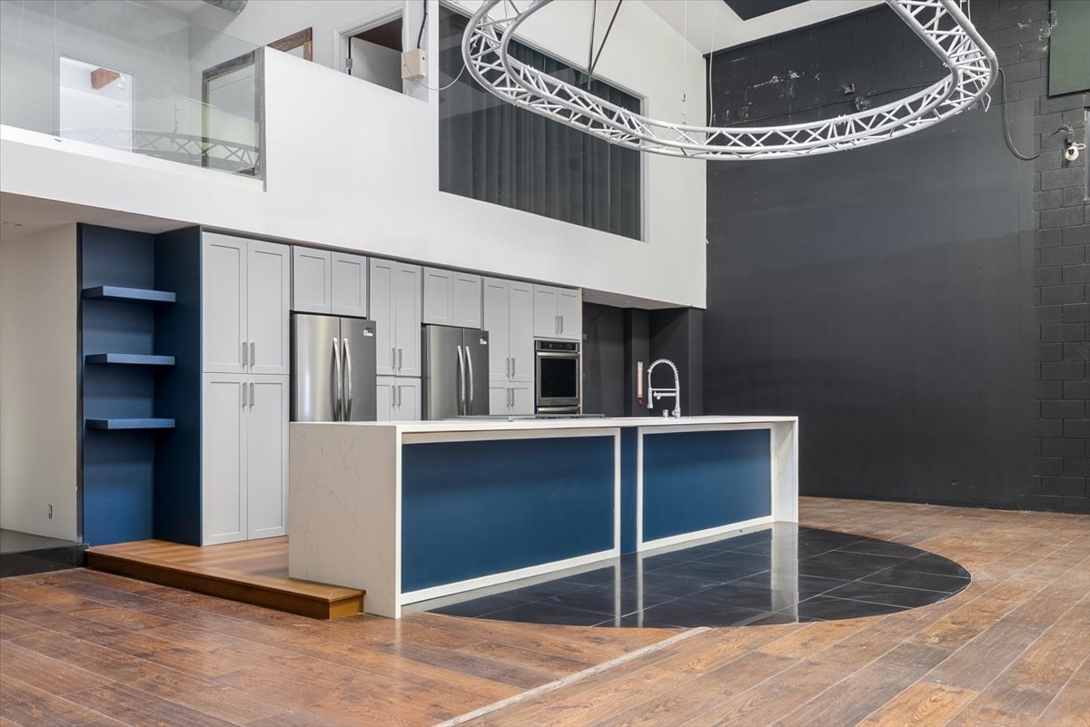 Kitchen Stage at Dream Magic Studios, photo 2